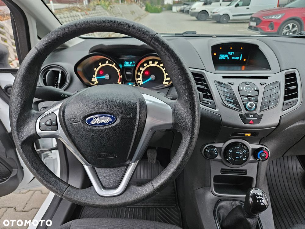 Ford Fiesta 1.25 Trend - 10