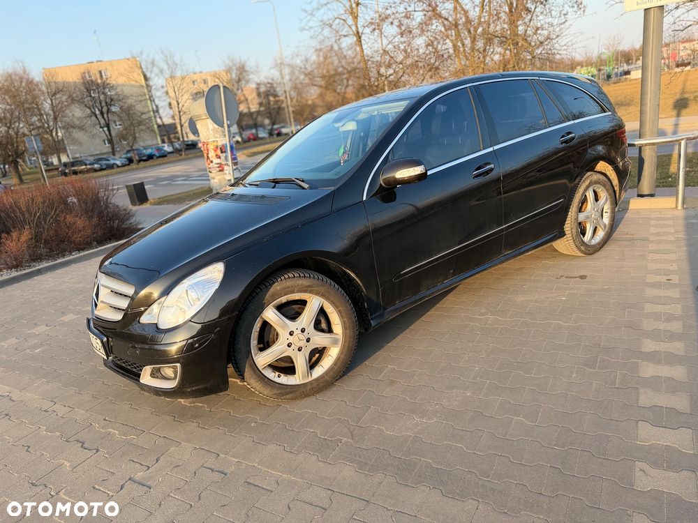 Mercedes-Benz Klasa R 500 4-Matic - 23