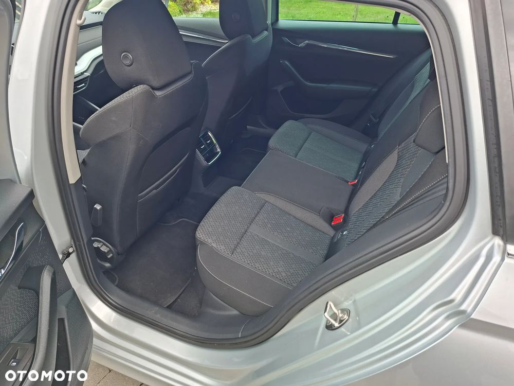 Skoda Octavia 2.0 TDI Style DSG - 14