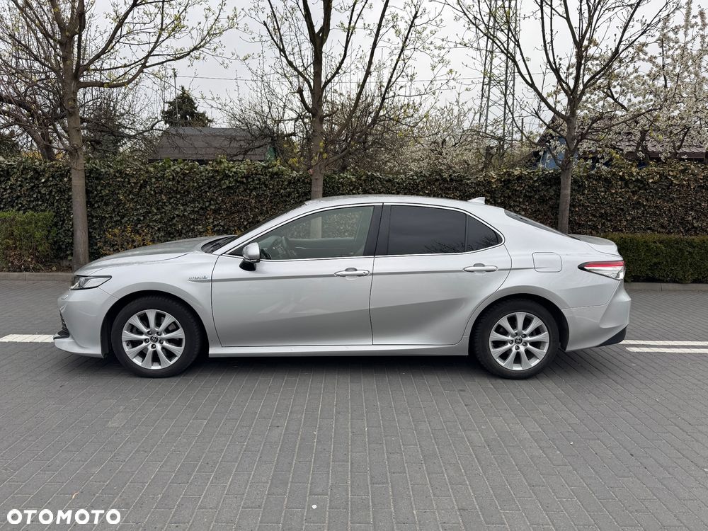 Toyota Camry 2.5 Hybrid Executive CVT - 8