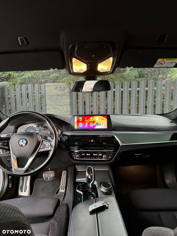 BMW Seria 5 520d xDrive M Sport sport - 21