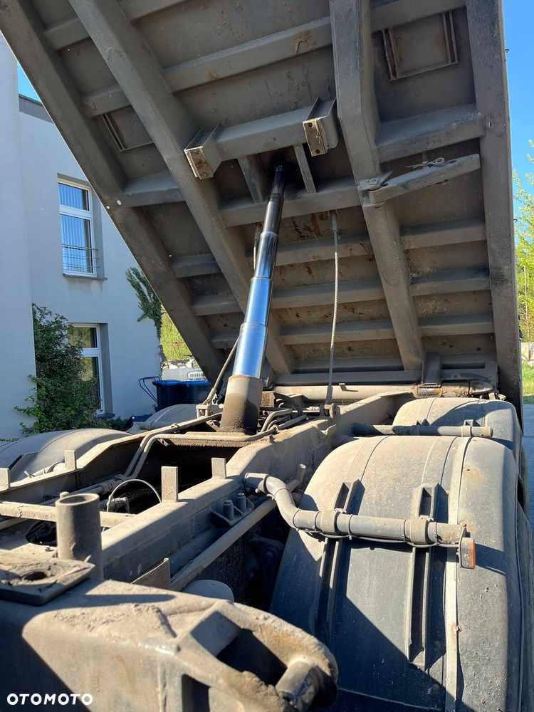 MAN TGA wywrotka 6x4 - 6