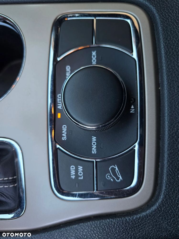 Jeep Grand Cherokee 3.0 V6 Multijet 4WD Automatik Laredo - 28