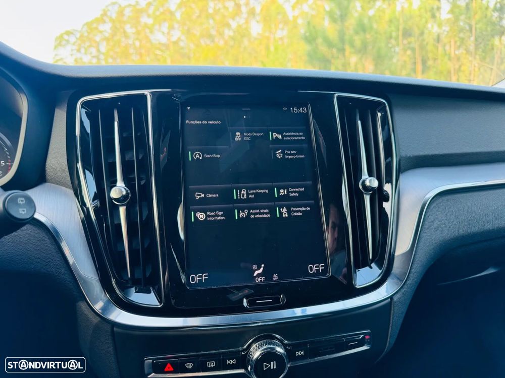 Volvo V60 2.0 D3 Inscription - 31