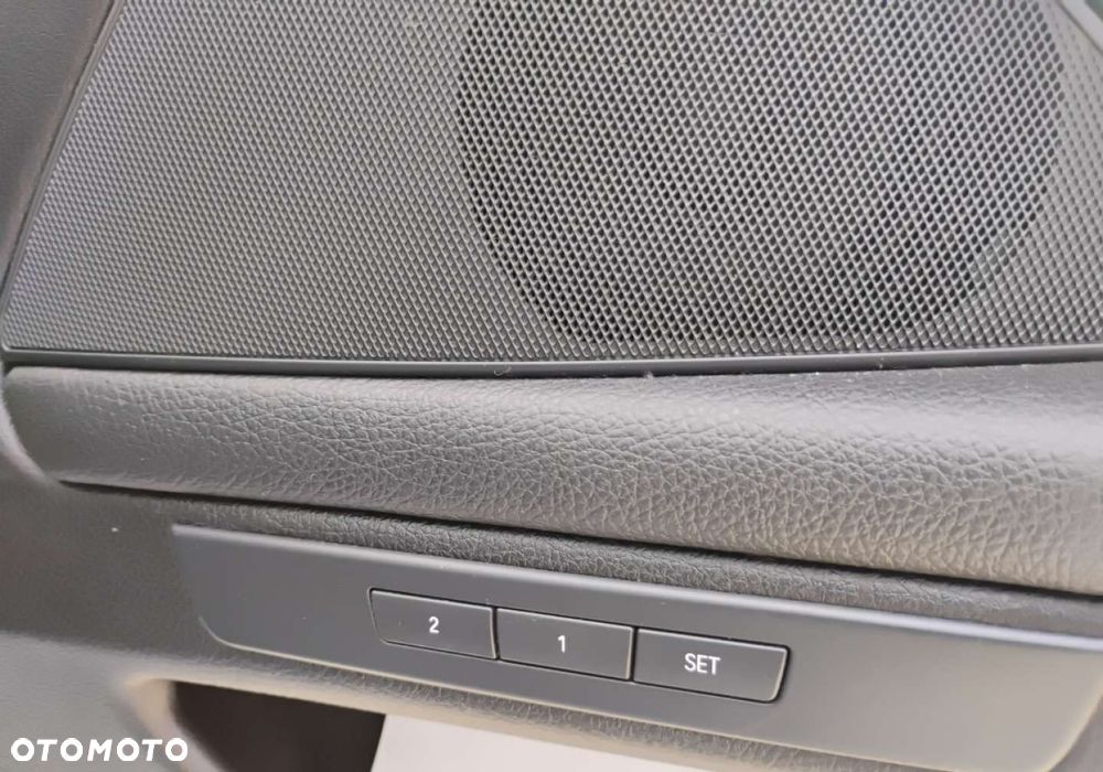 BMW Seria 5 - 26