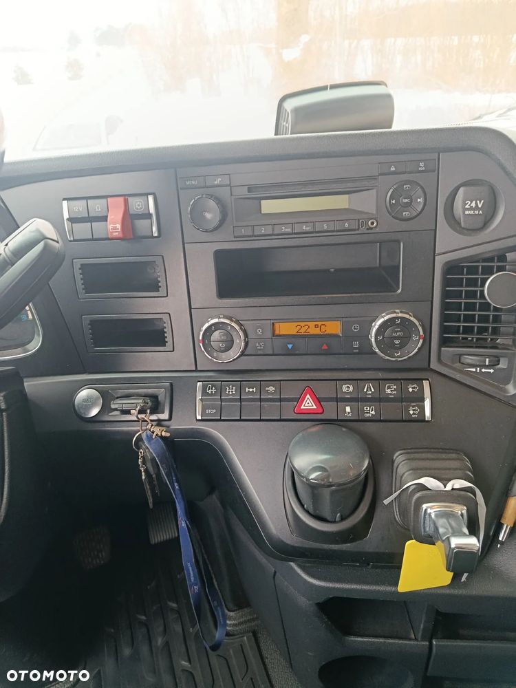 Mercedes-Benz ACTROS - 6