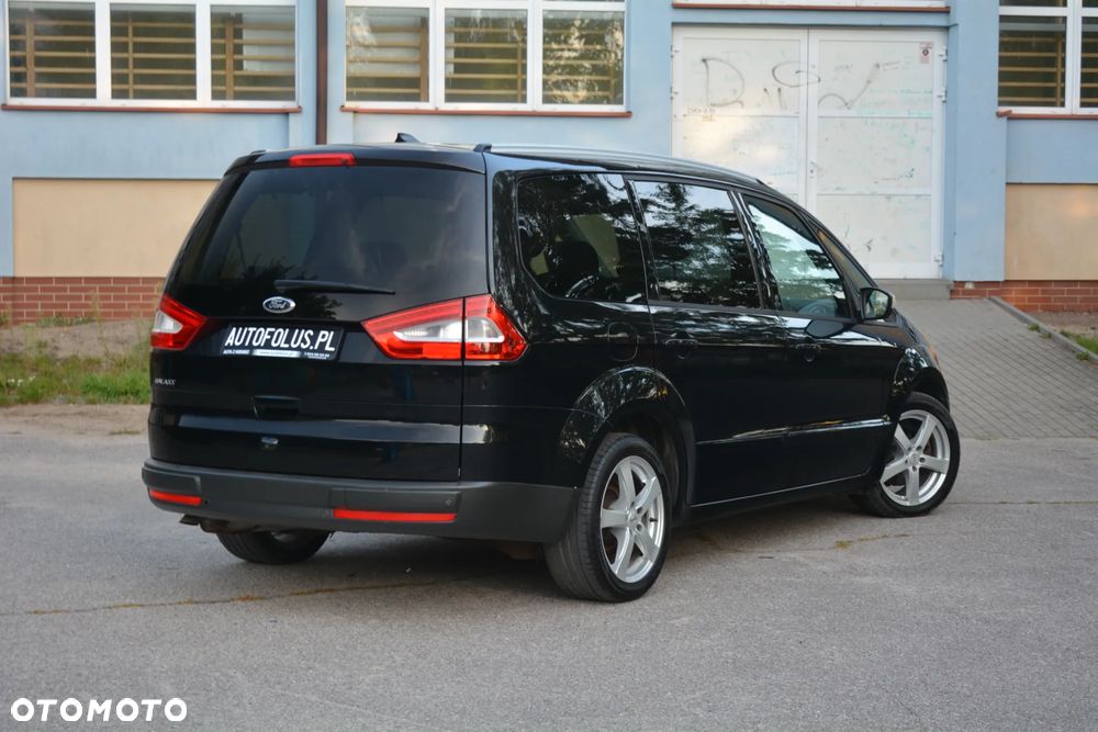 Ford Galaxy - 13