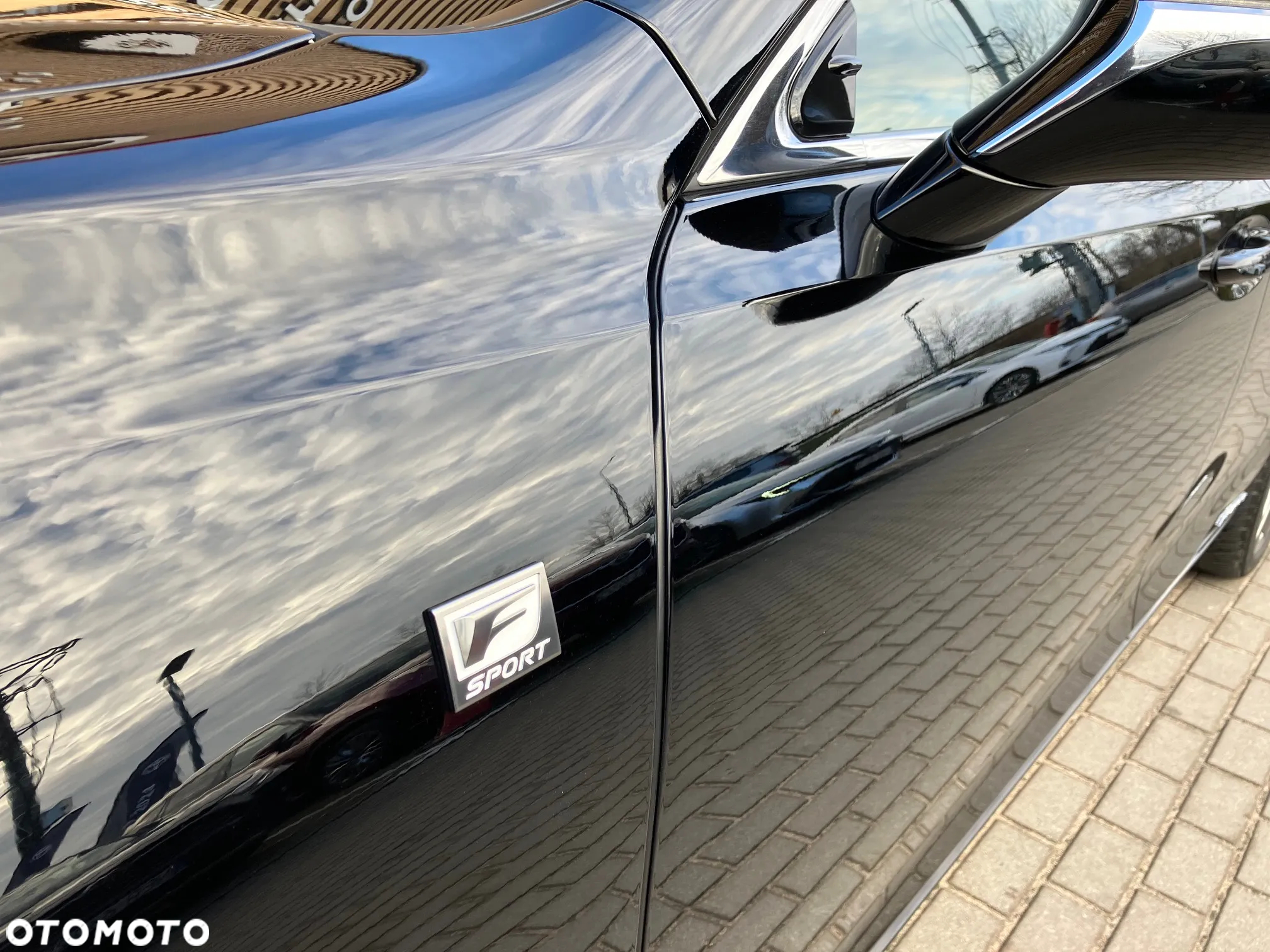 Lexus ES 300h F Sport - 15
