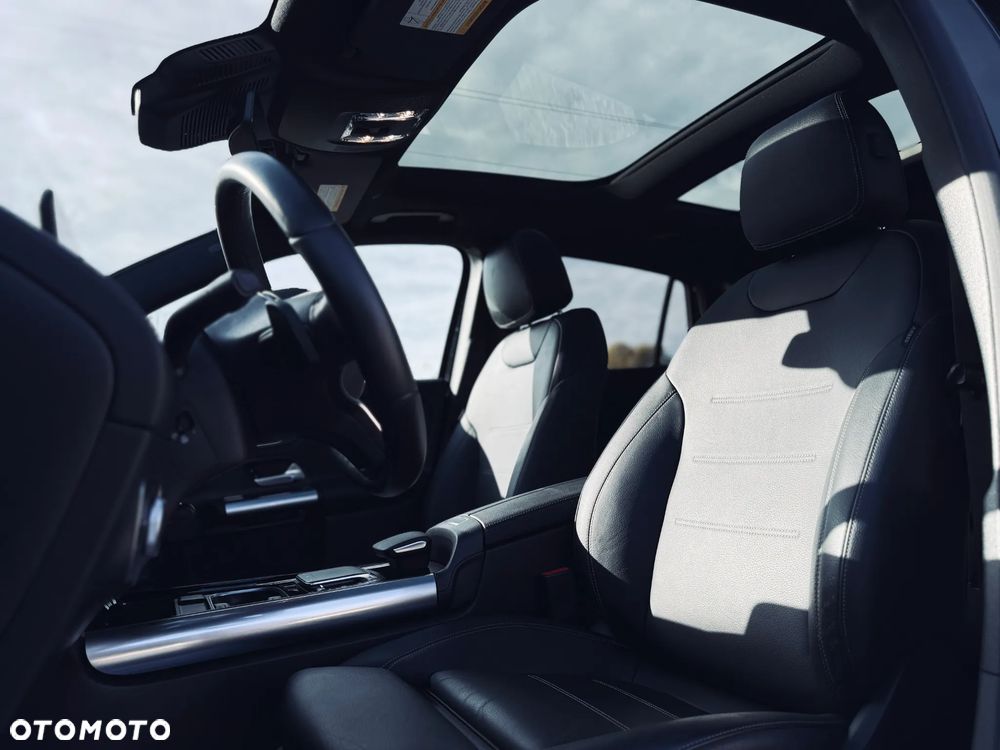 Mercedes-Benz GLA 250 4Matic 8G-DCT AMG Line - 29