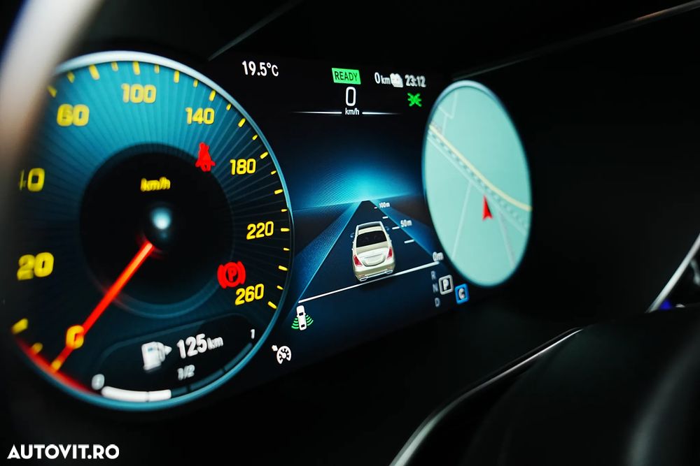 Mercedes-Benz GLC Coupe 300 e 4Matic 9G-TRONIC AMG Line - 33