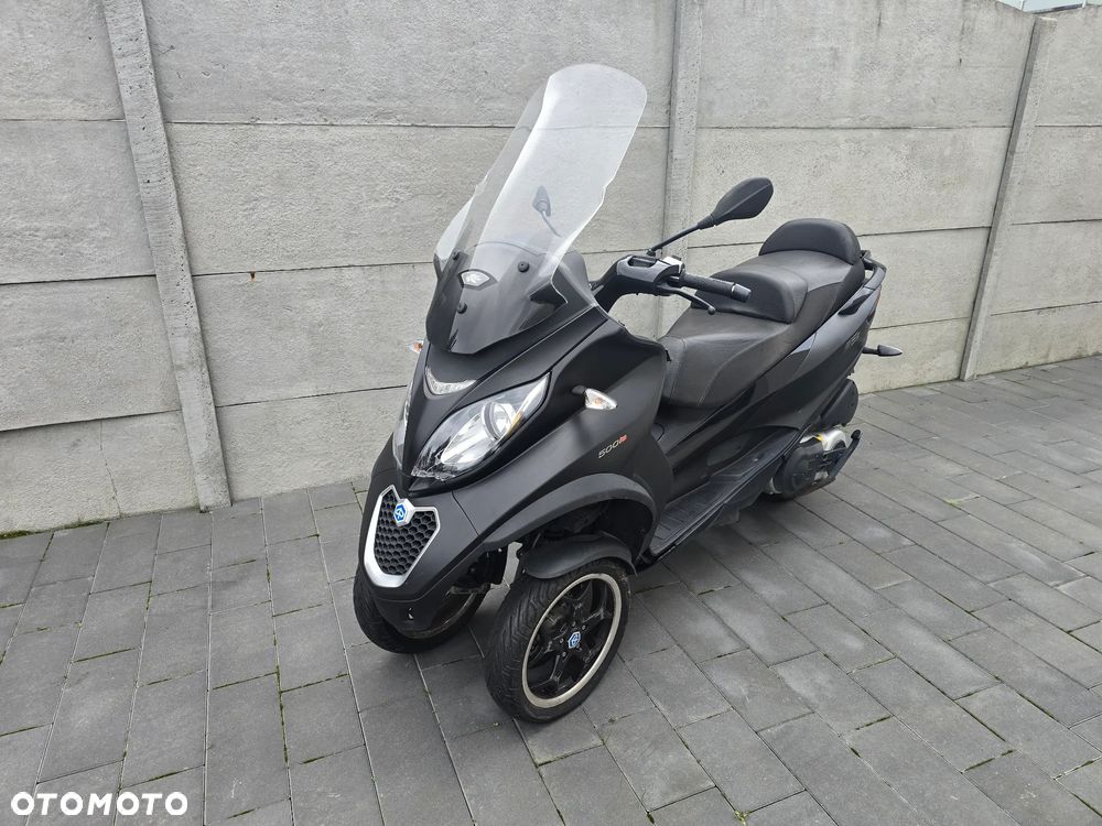 Piaggio MP-3 - 4