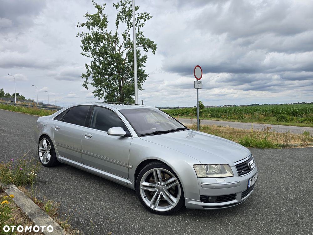 Audi A8 - 1