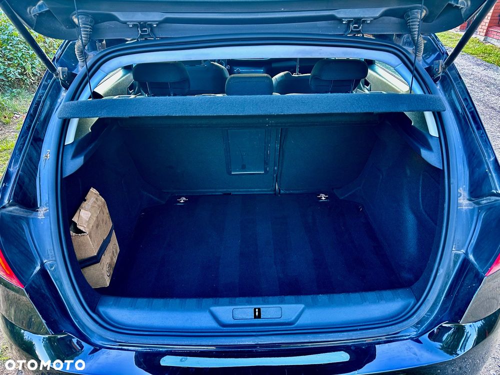 Peugeot 308 - 24