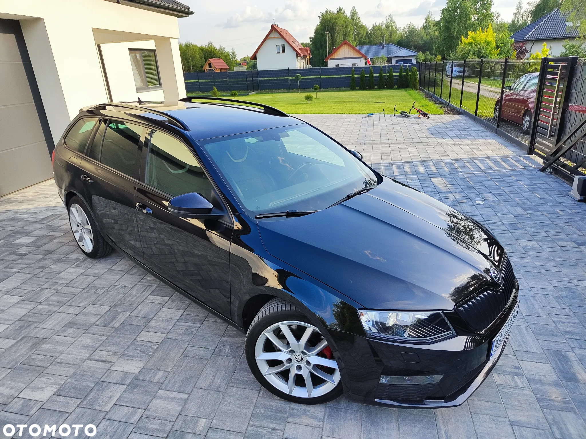 Skoda Octavia Combi 2.0 TDI DSG RS - 15