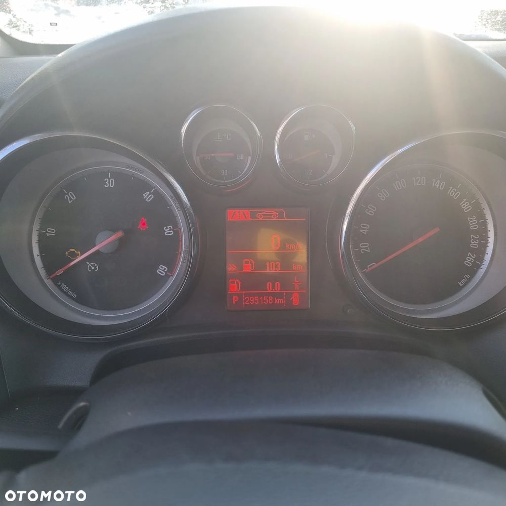 Opel Astra - 10