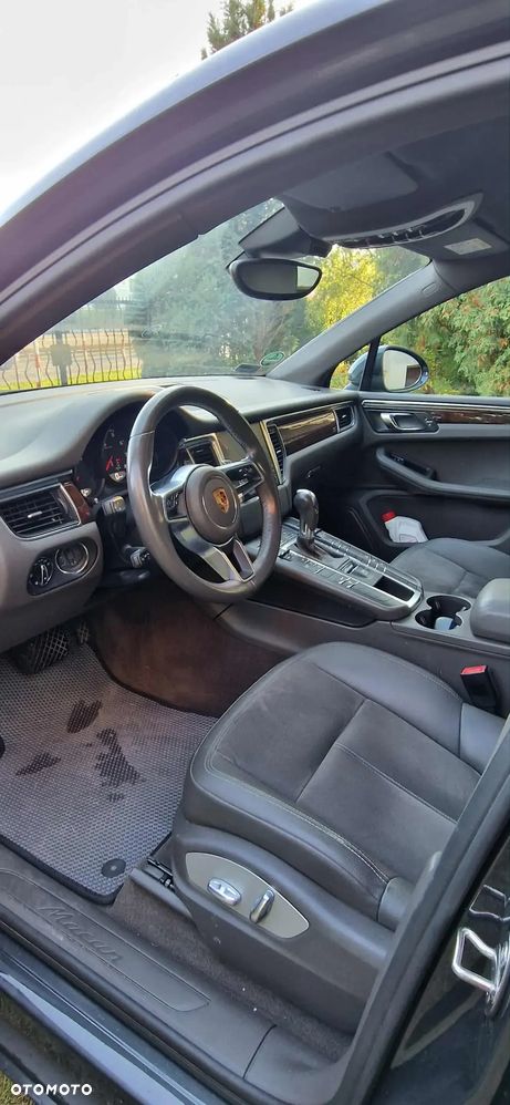 Porsche Macan Standard - 14