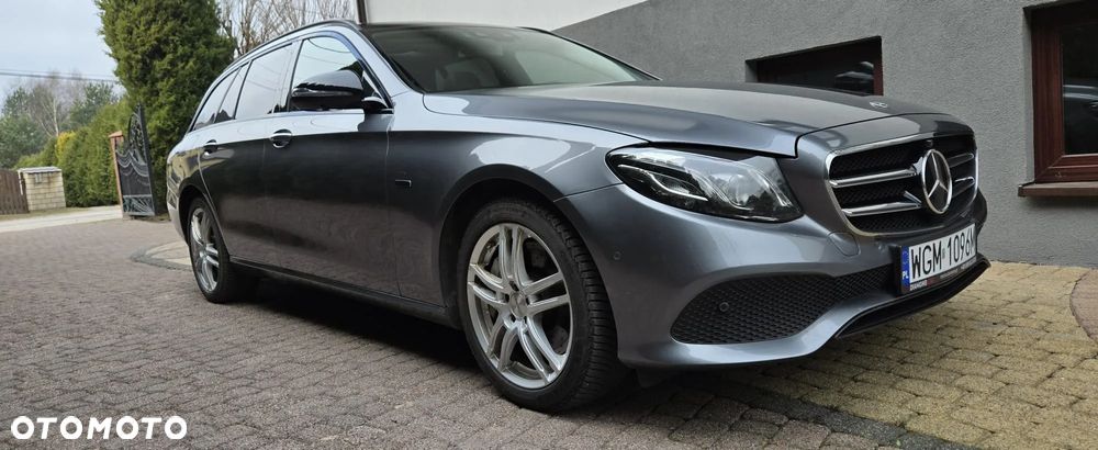 Mercedes-Benz Klasa E 220 d 9G-TRONIC - 4