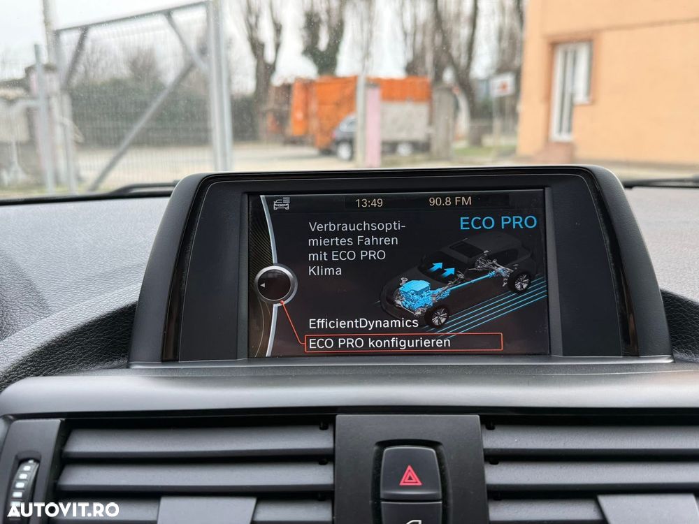 BMW Seria 1 118i Sport Line - 15