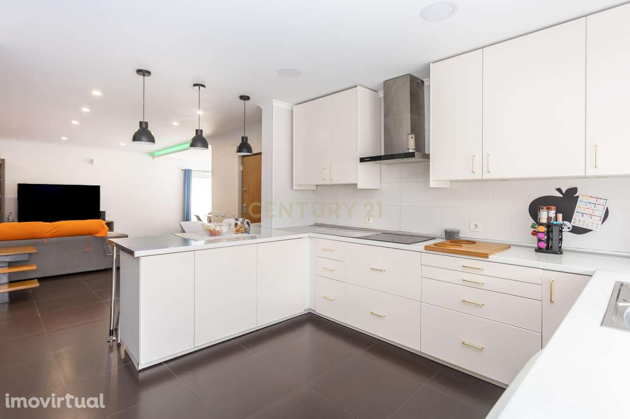 Moradia T5 para venda – Quinta do Anjo (Rua 1, Bairro Assunção) - Grande imagem: 4/54