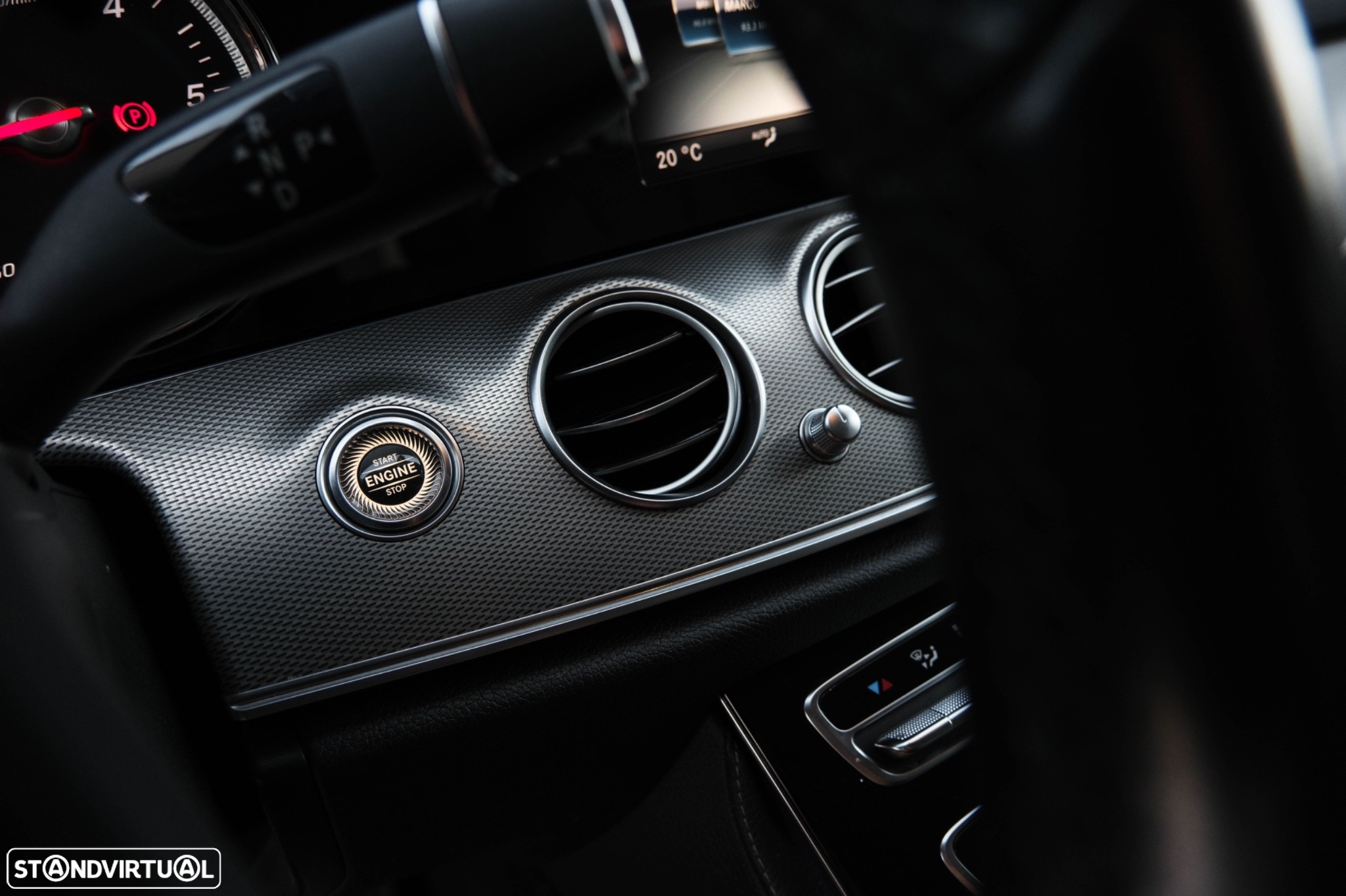 Mercedes-Benz E 220 BlueTEC Avantgarde Auto. - 19