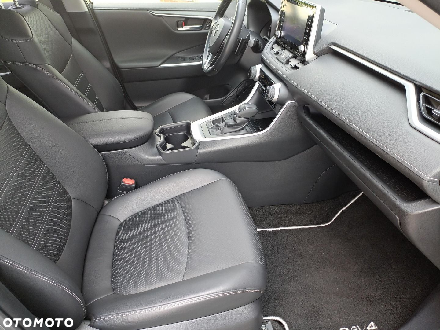 Toyota RAV4 - 13