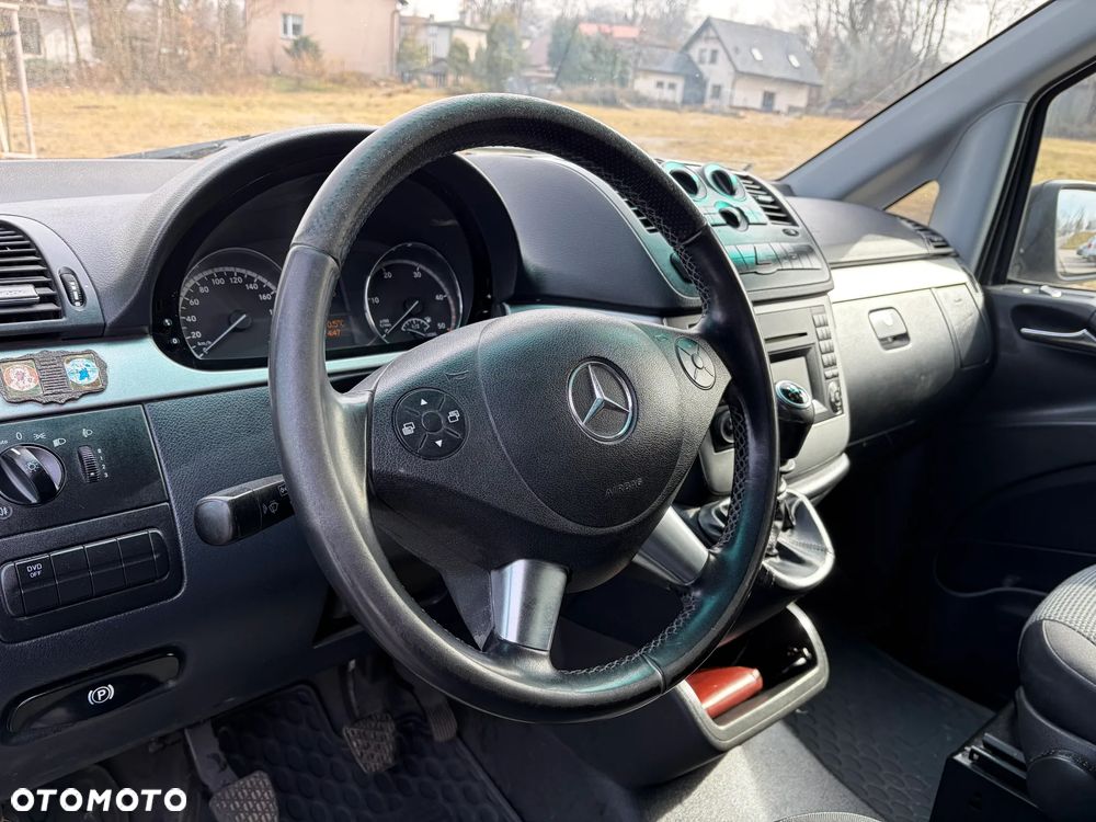 Mercedes-Benz Vito Shuttle 639.701 - 11