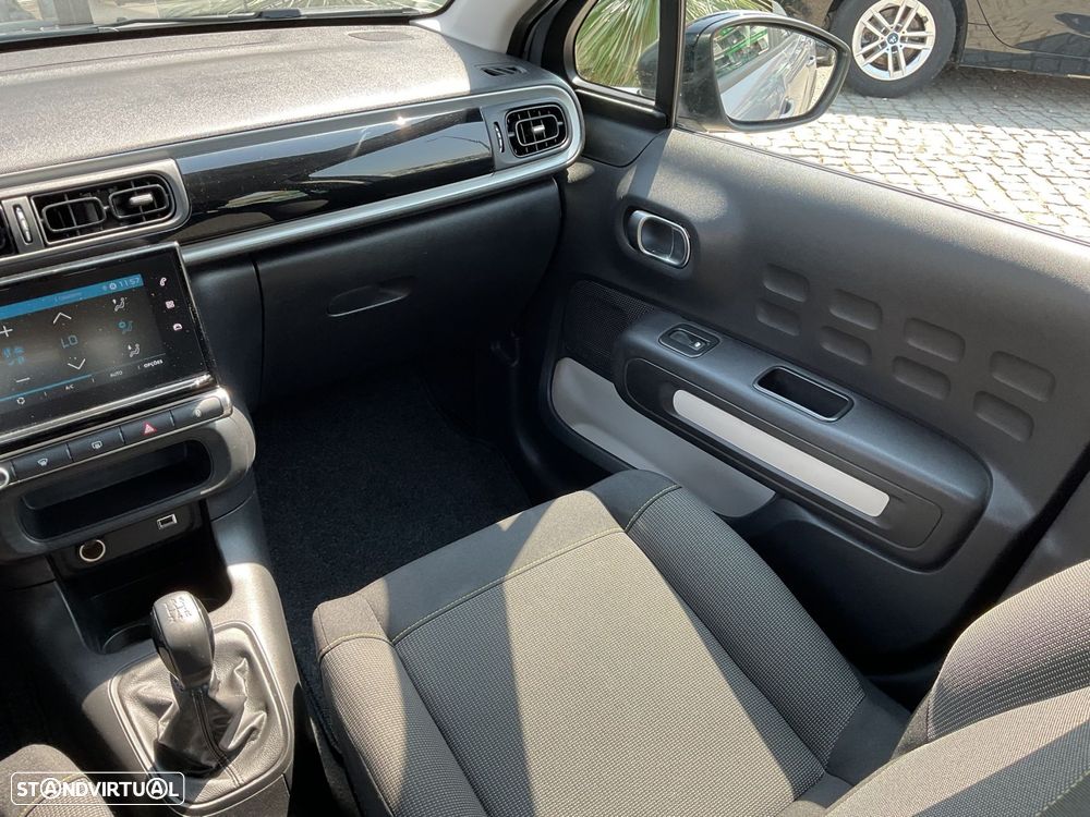 Citroën C3 1.2 PureTech Shine - 31