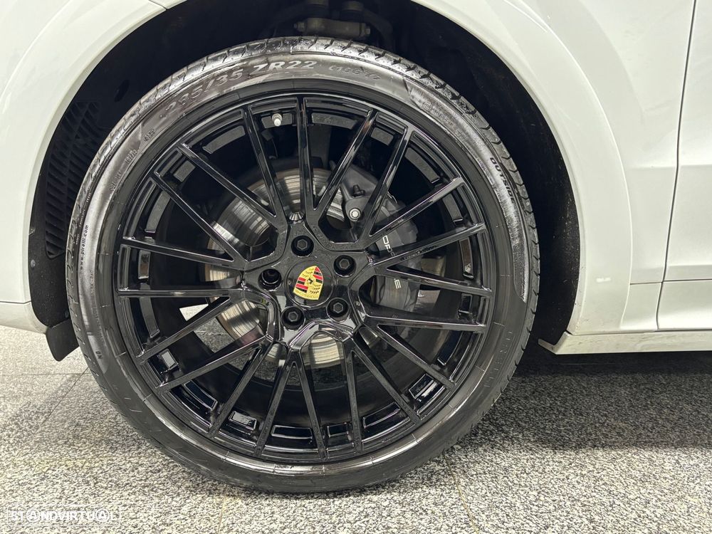 Porsche Cayenne E-Hybrid Tiptronic S Black Edition - 9