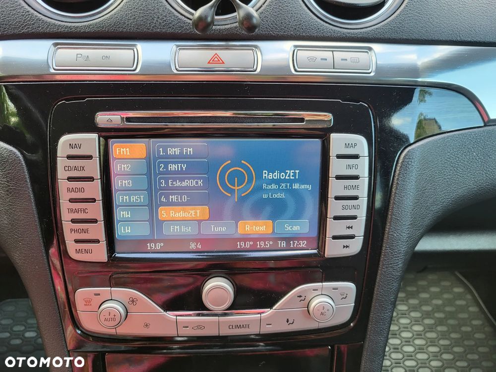 Ford Galaxy 2.0 TDCi Titanium - 12