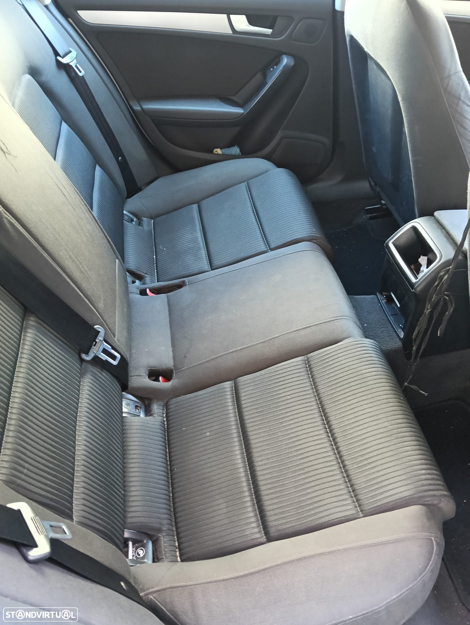 Audi A4 Avant 2.0 TDI - 9