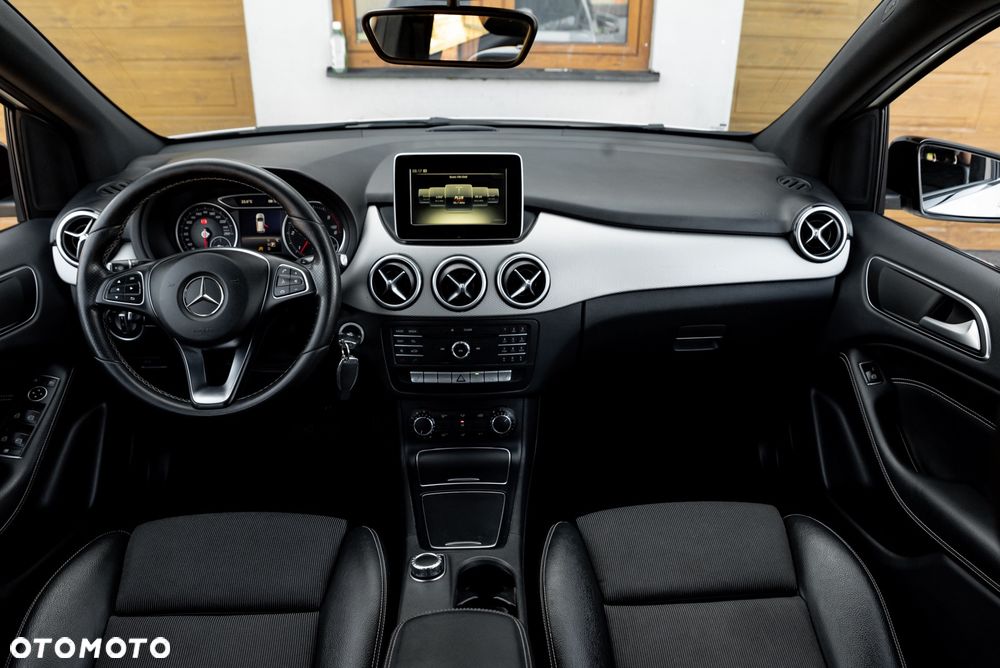 Mercedes-Benz Klasa B 200 (CDI) d 4Matic 7G-DCT AMG Line - 27