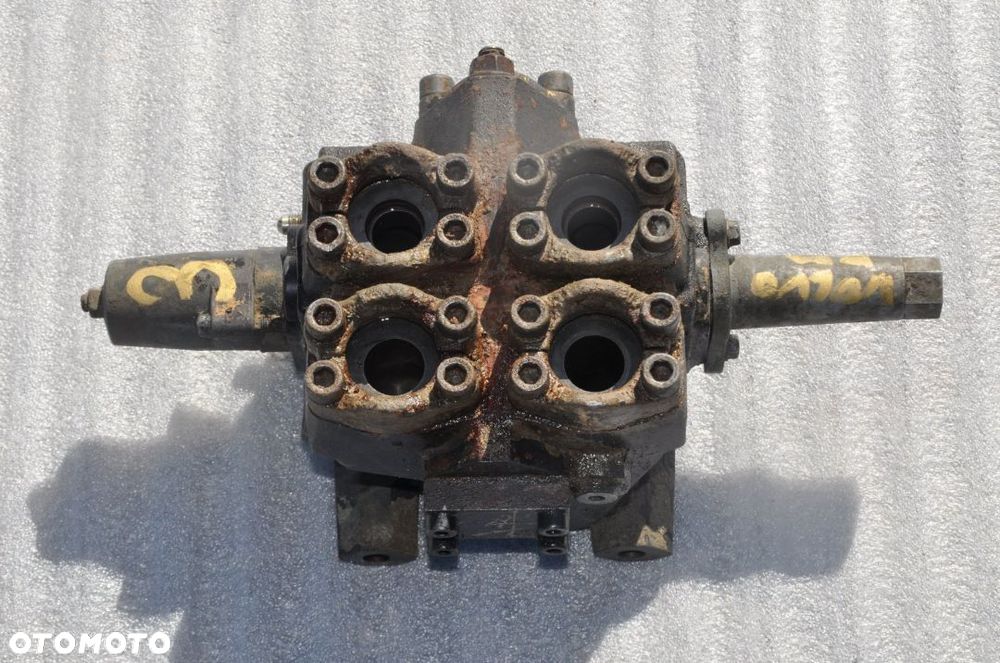 ROZDZIELACZ VOLVO BM A25  S-91215965A