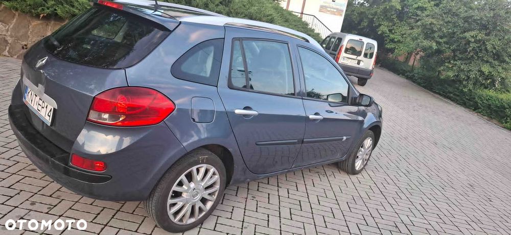 Renault Clio - 6