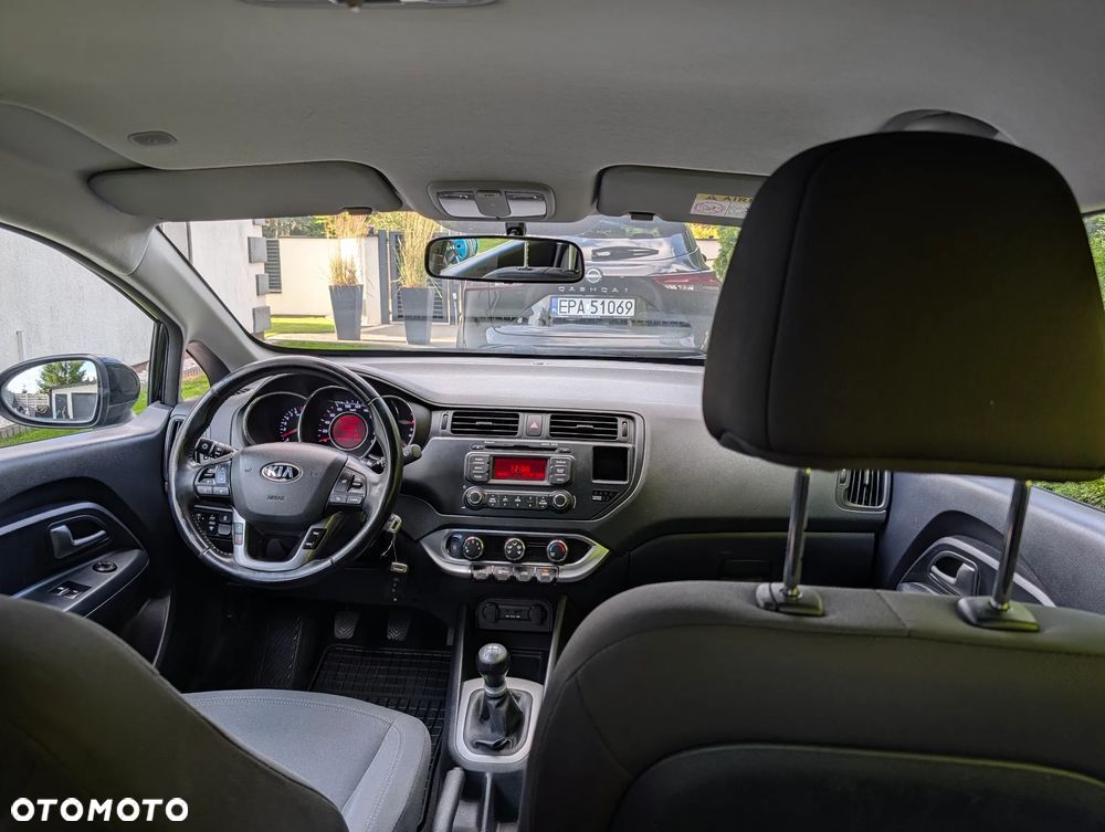 Kia Rio - 29