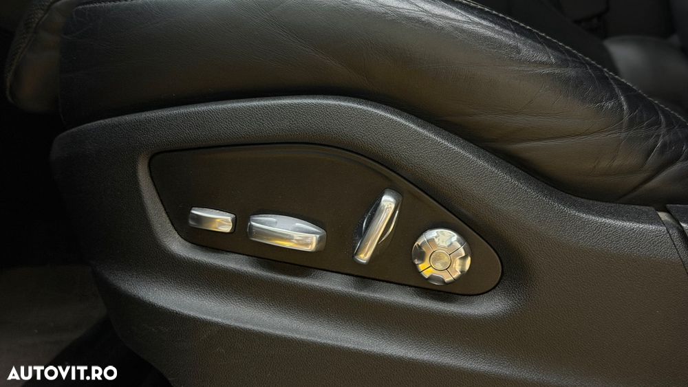 Porsche Cayenne Tiptronic S Platinum Edition - 17