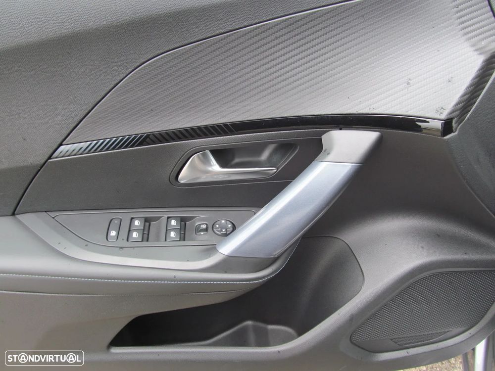 Peugeot 2008 PureTech 100 Stop&Start Allure Pack - 4