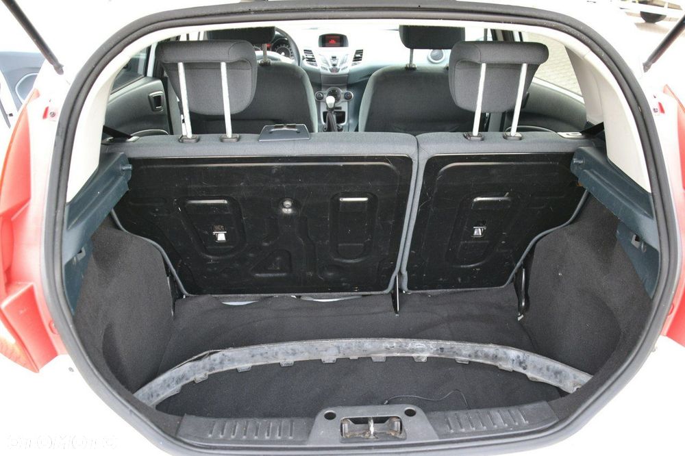 Ford Fiesta - 21