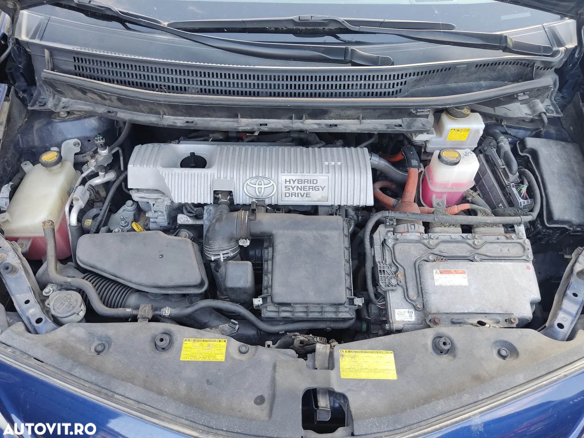 Toyota Prius+ (Hybrid) Executive - 8