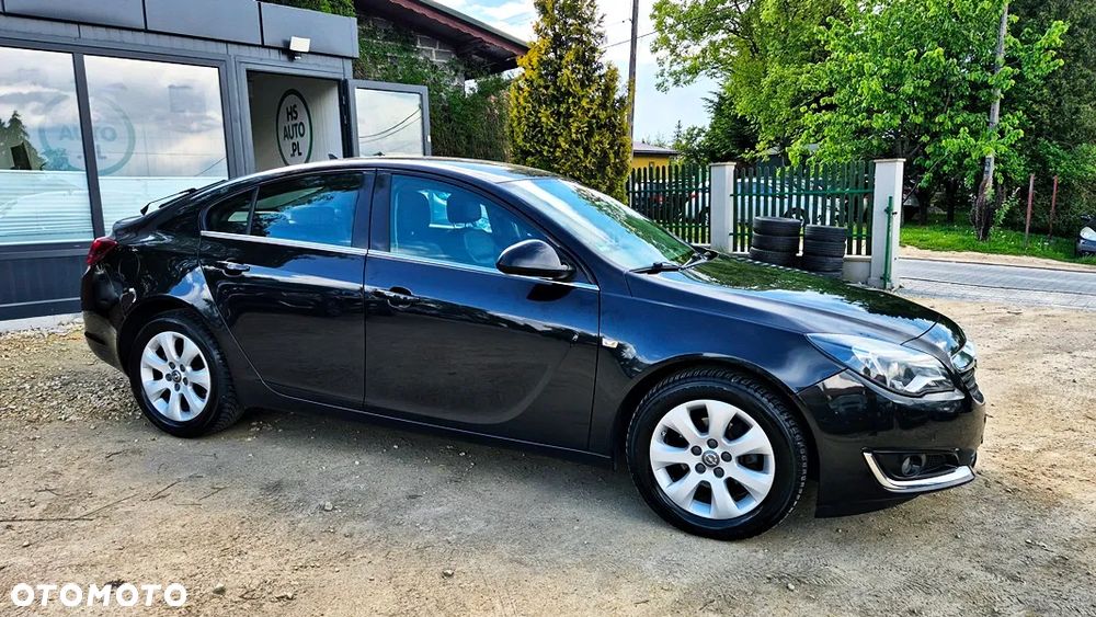 Opel Insignia 1.6 T Cosmo S&S EU6 - 9