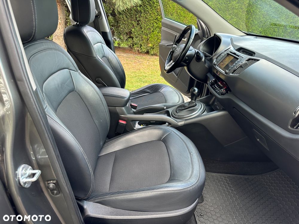 Kia Sportage 2.0 CVVT 4WD Automatik Vision - 26