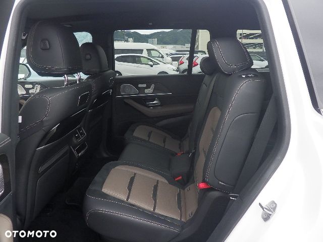Mercedes-Benz GLS - 17