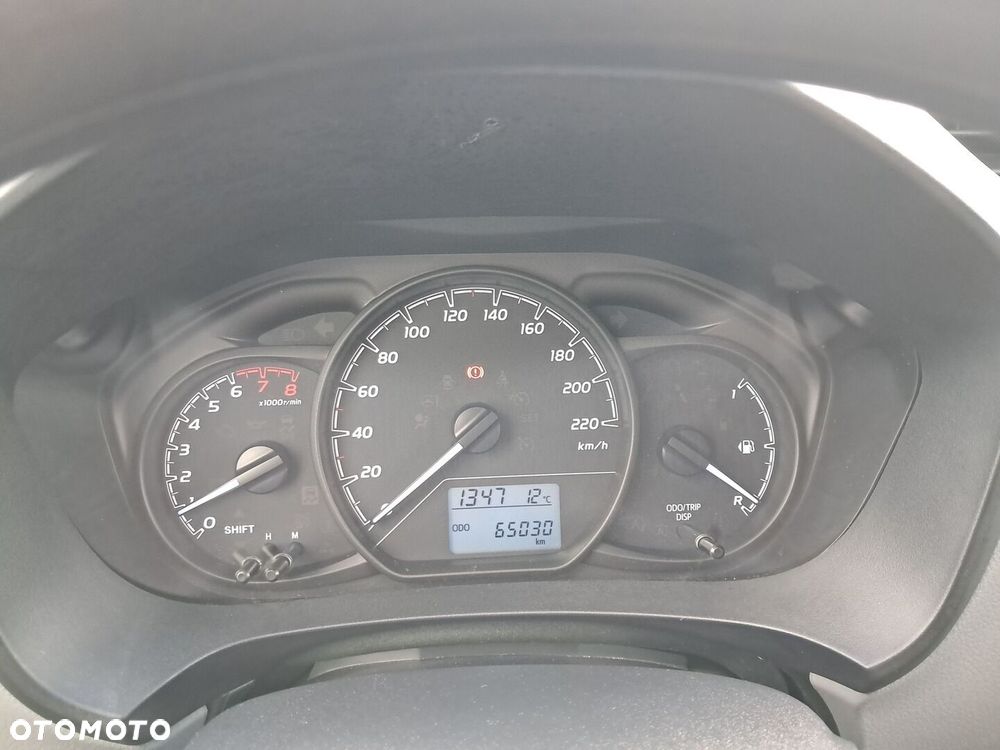 Toyota Yaris - 6