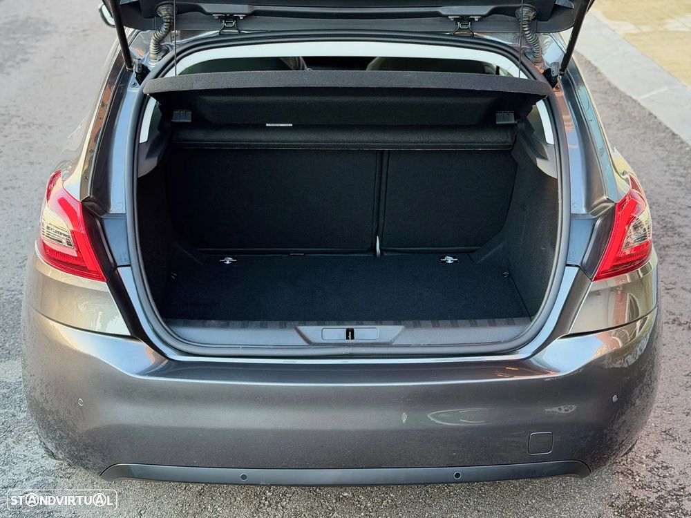 Peugeot 308 1.2 PureTech Style - 14