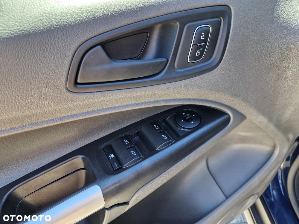 Ford Transit Connect - 13