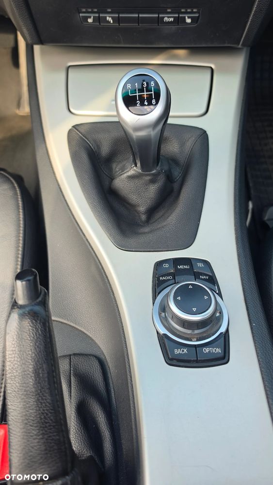 BMW Seria 3 318d - 12