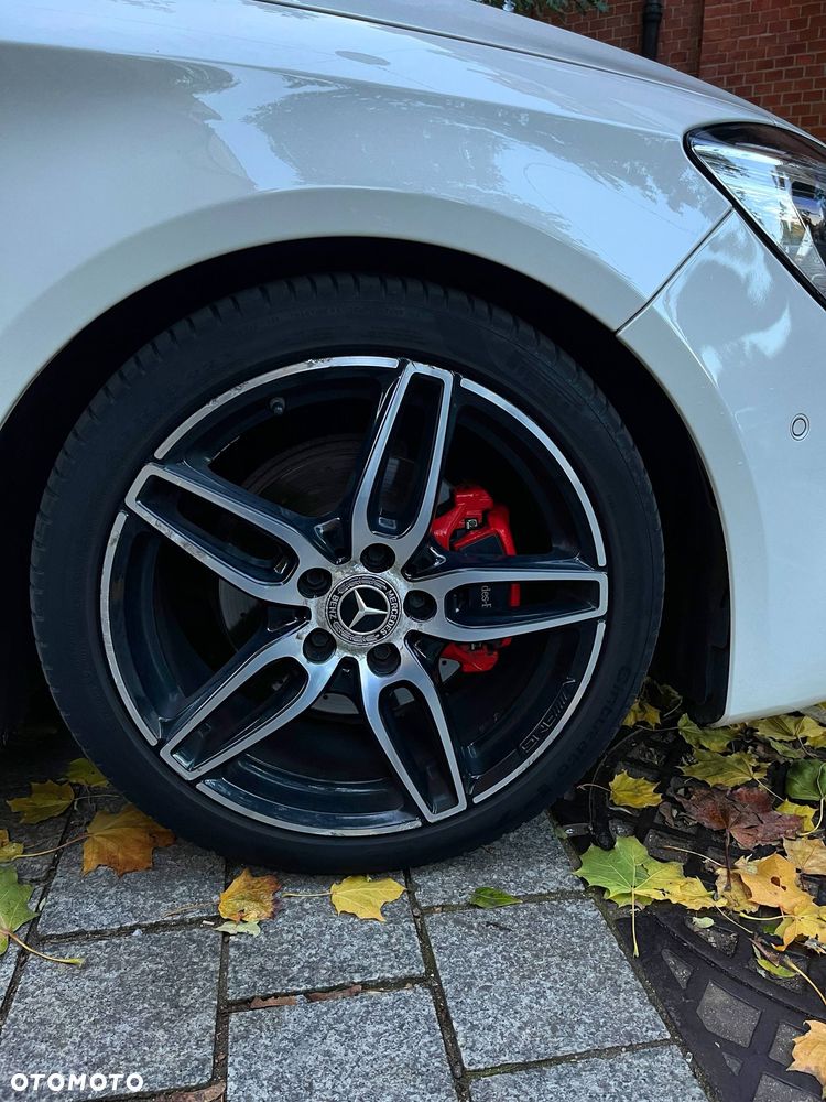 Mercedes-Benz CLA 200 7G-DCT AMG Line - 10