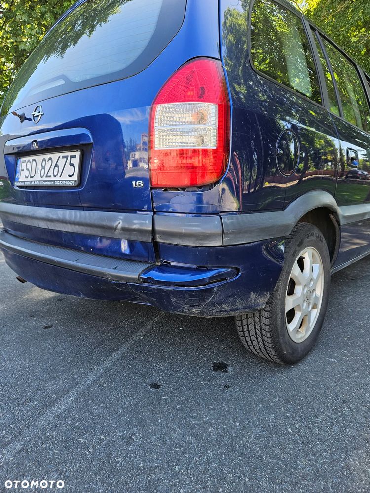 Opel Zafira 1.6 - 7