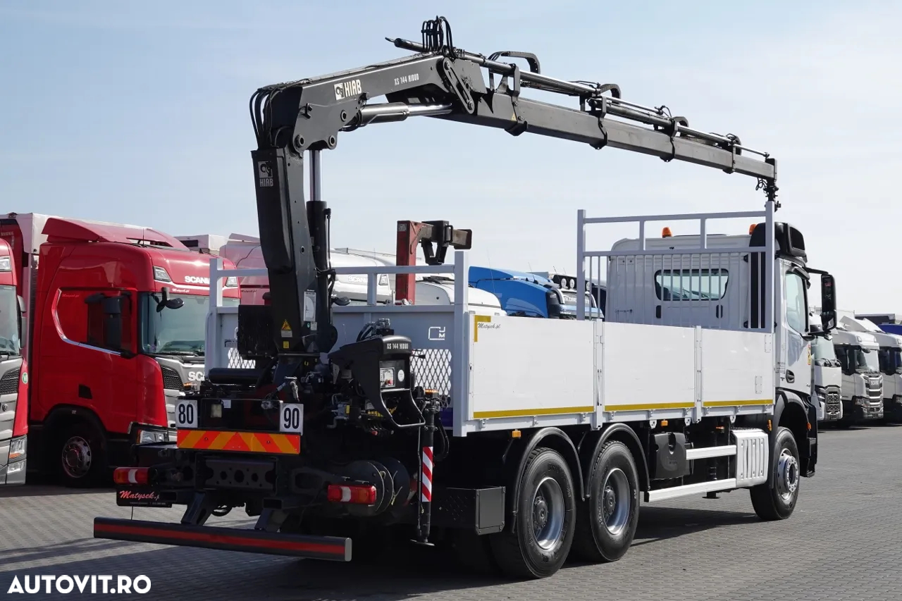 Mercedes-Benz AROCS 2643 / 6x4 / BOX- 6,8 m / + HDS HIAB 144 inaltime: 13 m / EURO 6 / RADIO CONTROL / ROTATOR - 4