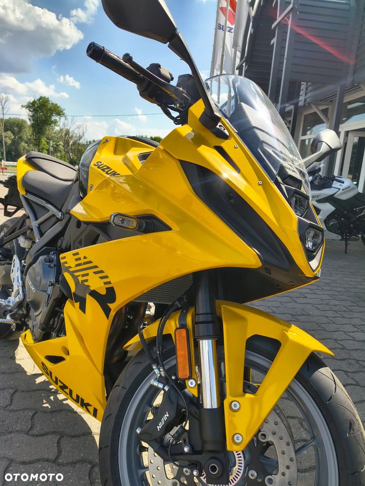Suzuki GSX - 9