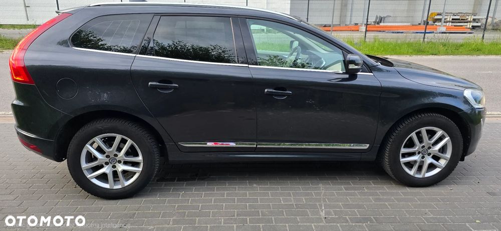 Volvo XC 60 D4 AWD Geartronic Summum - 6